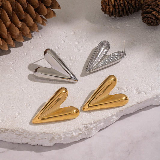Heart drop earring