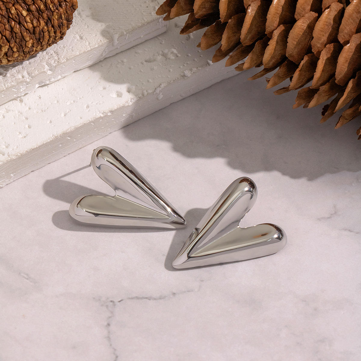 Heart drop earring