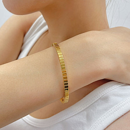 Simple Versatile Bracelet