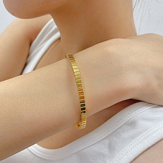 Simple Versatile Bracelet