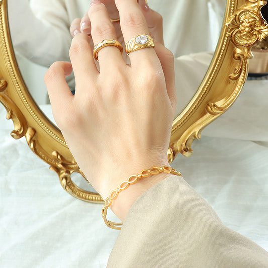 Chain Shape Bracelet